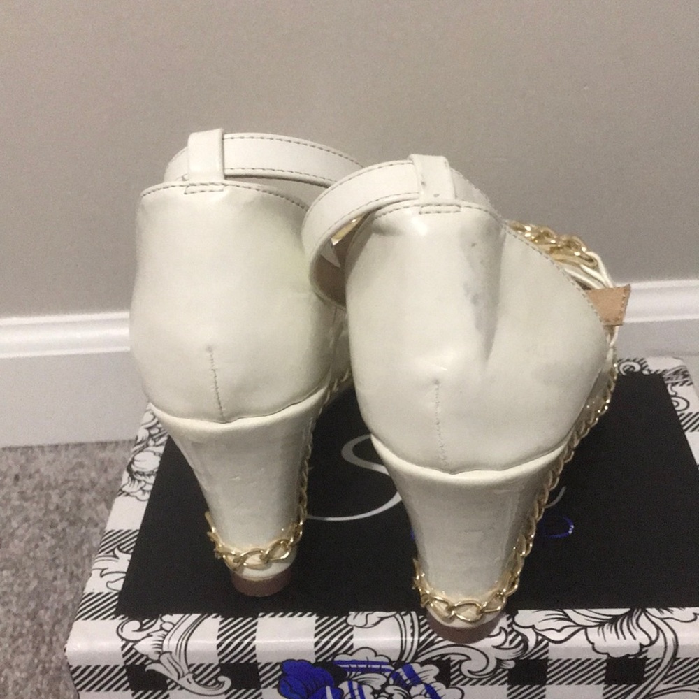 Shoes - Picture 3 of 3